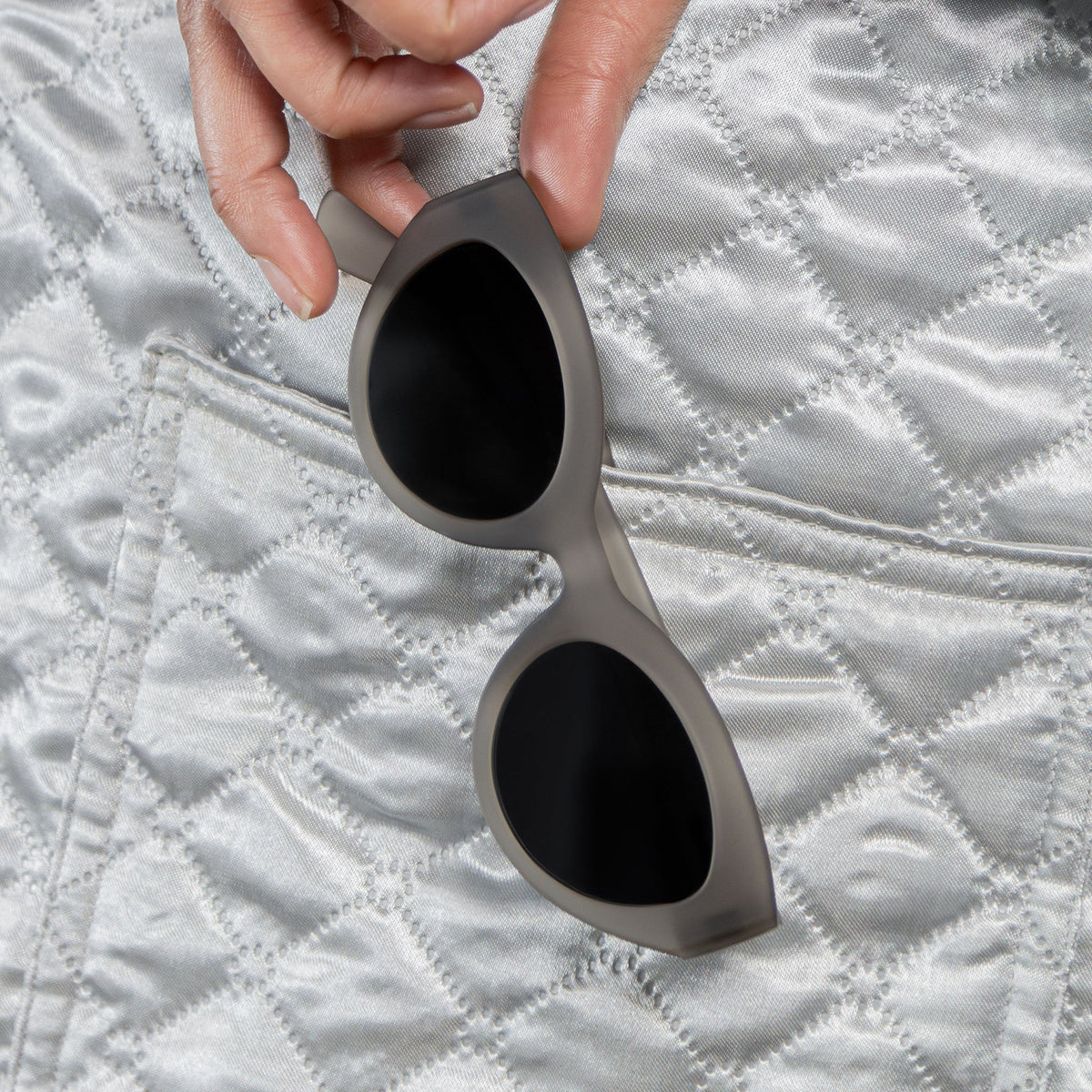 Moonbeam Daydream Dark Gray | Goodr