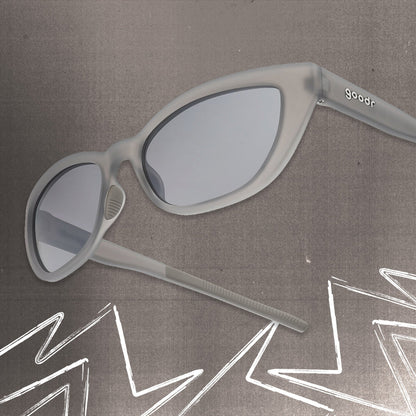Silver-Tongued Trash Talk Grey | Goodr